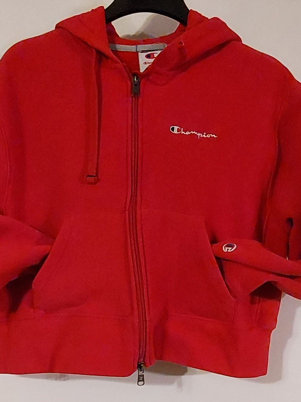 ❤️ Champion Cropped Red Zip-Up Hoodie – Size Small ❤️
